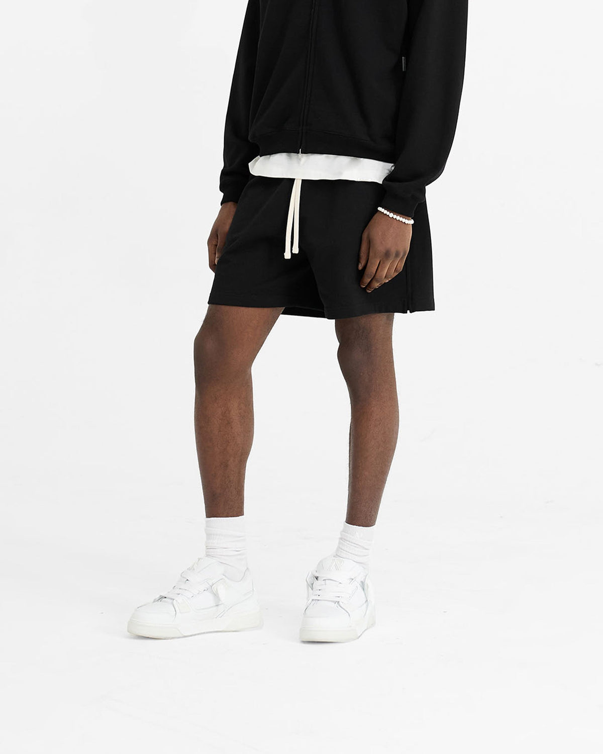 BOTTOMCROP__0001__0001_initialfullzipblack5
